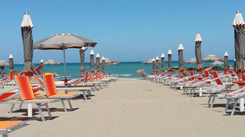 Hotel Bristol Misano Adriatico Kültér fotó