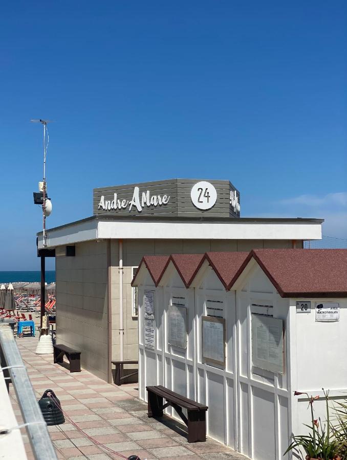 Hotel Bristol Misano Adriatico Kültér fotó