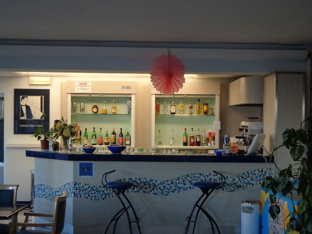 Hotel Bristol Misano Adriatico Kültér fotó