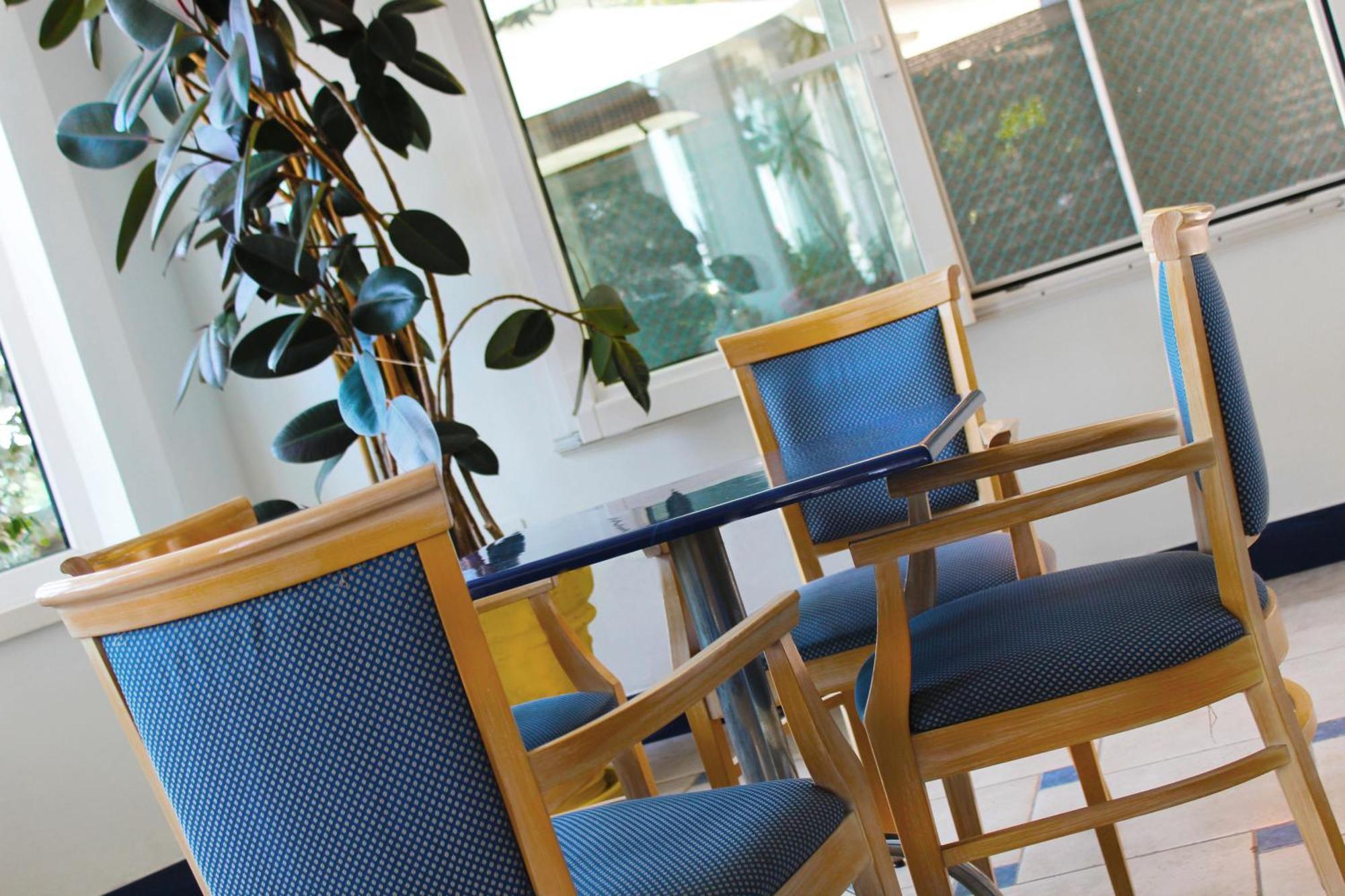 Hotel Bristol Misano Adriatico Kültér fotó