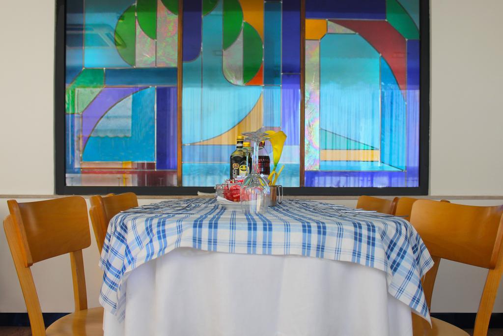 Hotel Bristol Misano Adriatico Kültér fotó