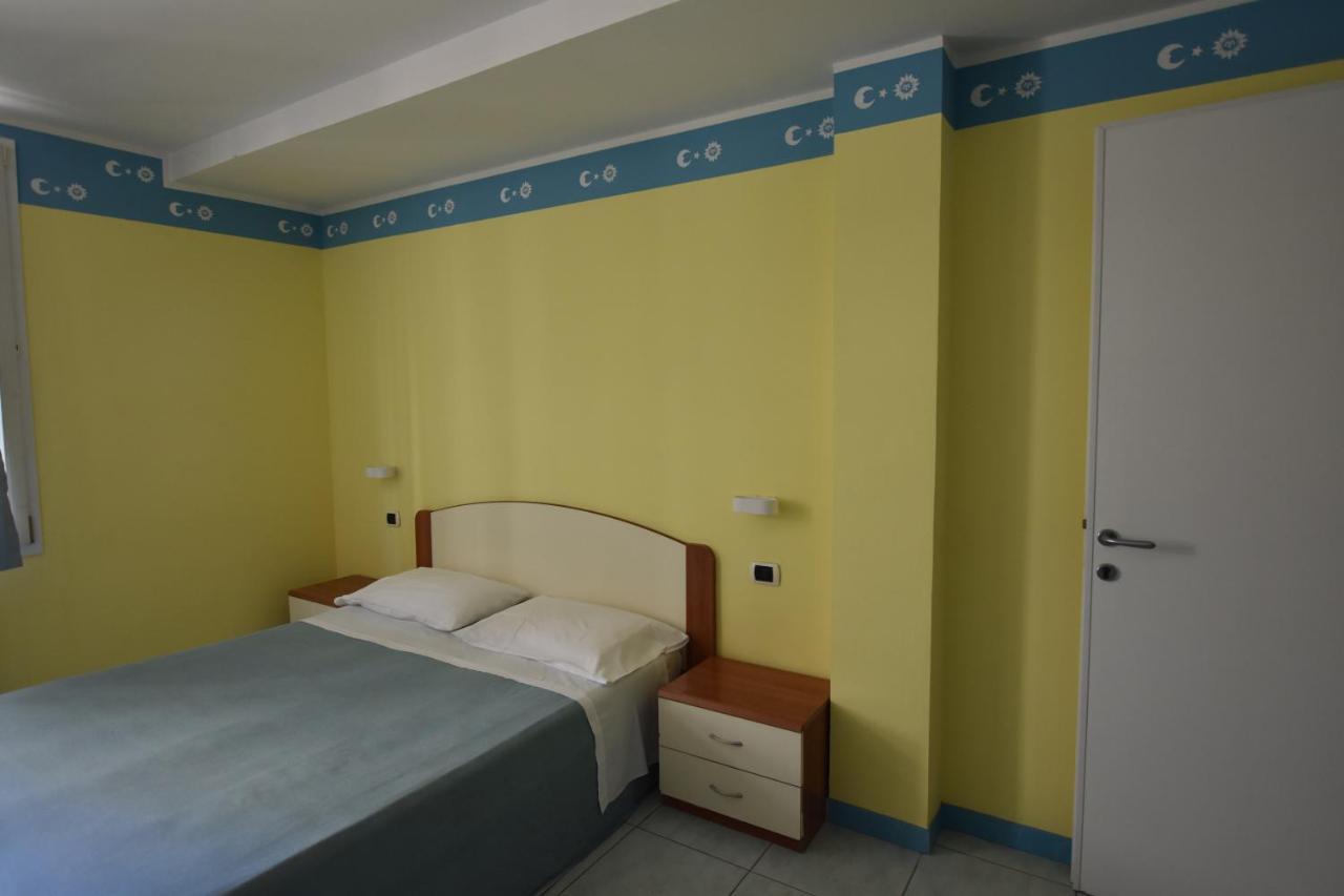 Hotel Bristol Misano Adriatico Kültér fotó
