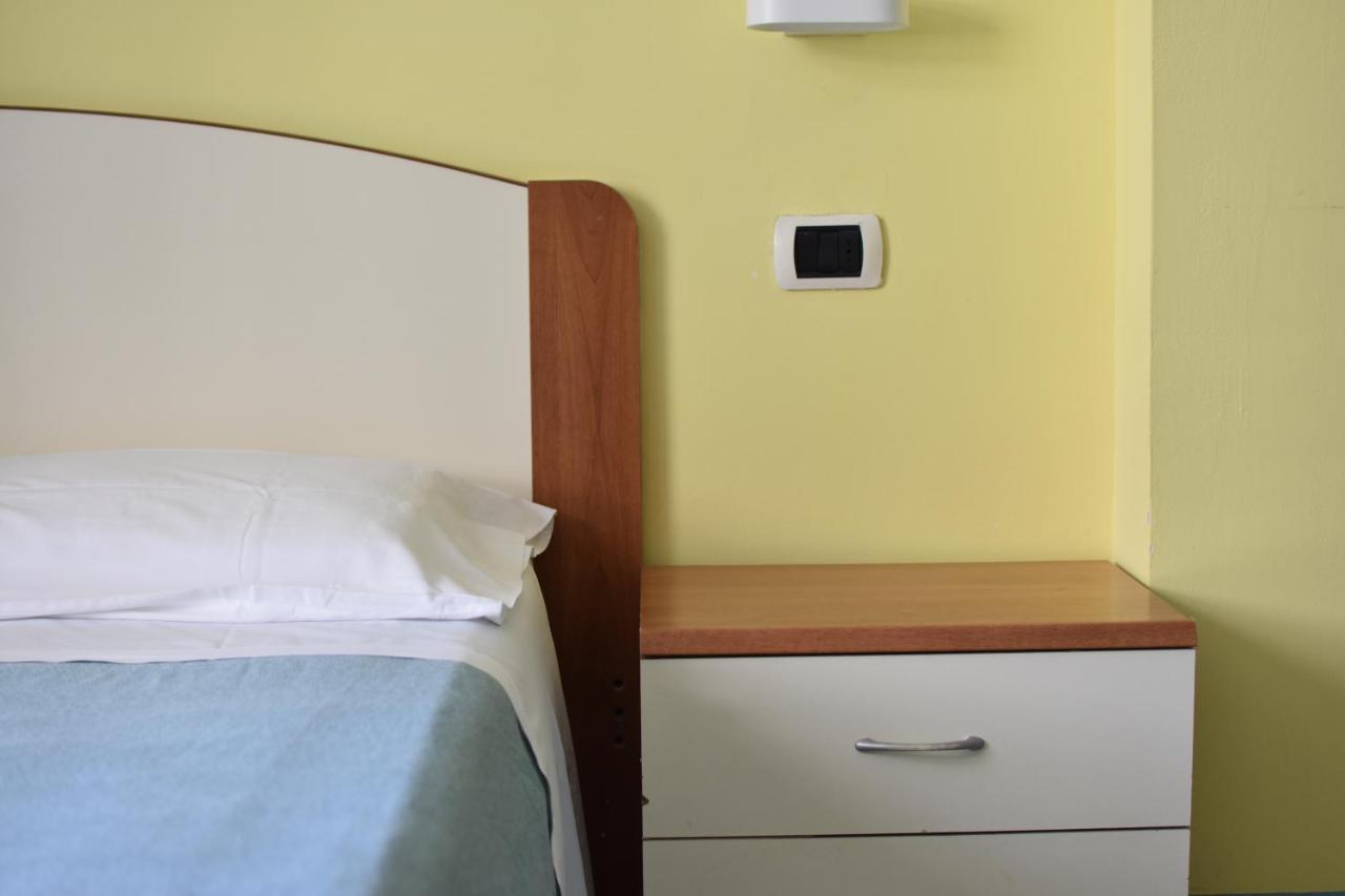 Hotel Bristol Misano Adriatico Kültér fotó